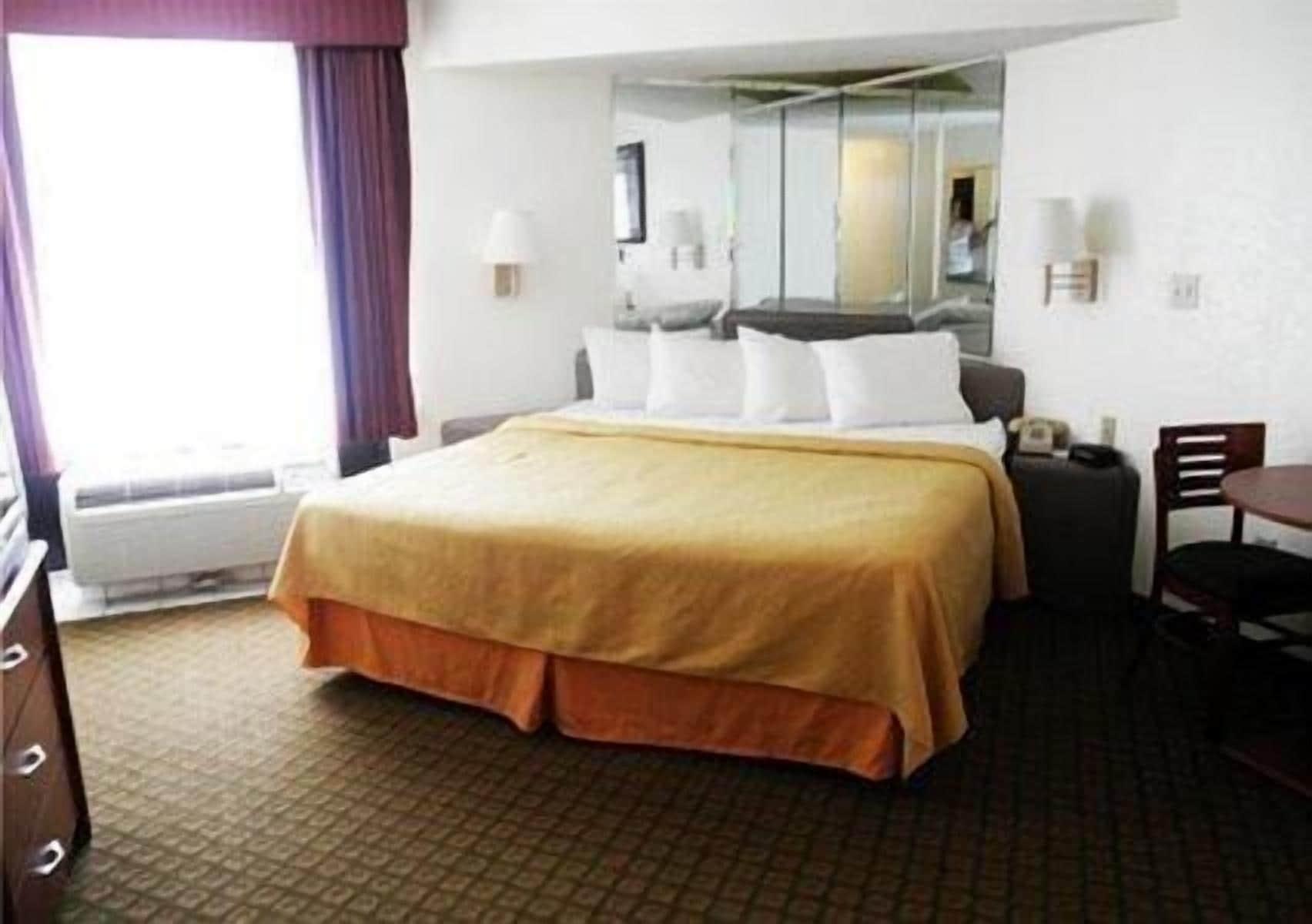 Quality Inn And Suites Indianapolis Eksteriør billede